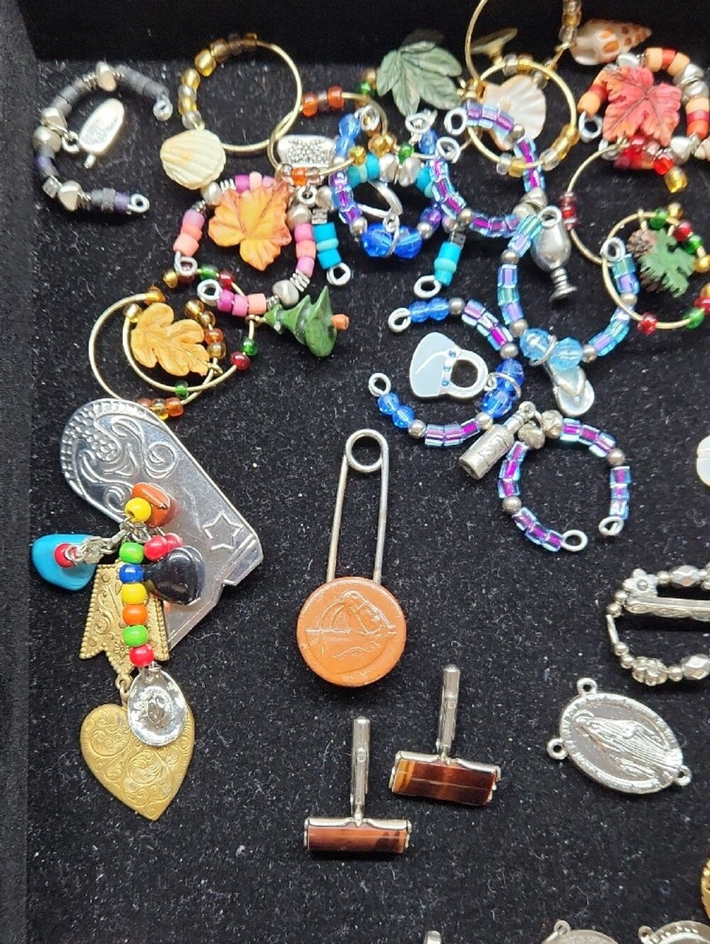 Mixed Women’s Jewelry Lot — Multicolor Charms, Crosses & Pendants - Picture 3 of 10